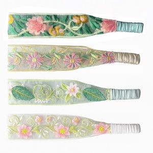 هدبند دخترانه مدل فلورا با طرح گیپوری گل‌دار و بند ساتن ابریشم