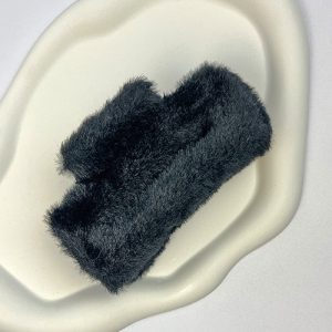 کلیپس خزدار مشکی